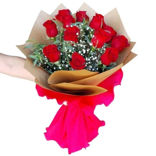 Ramo de 12 rosas rojas importadas